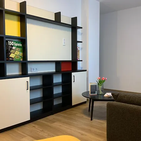 Am Bauhaus Apartment *